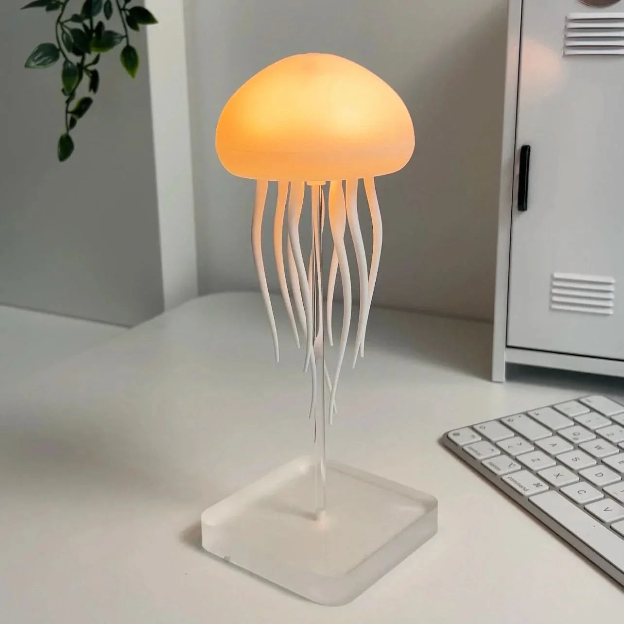 Jellyfish Motion Effect LED Table Lamp