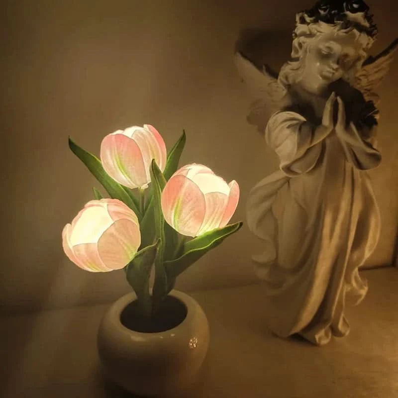 Tulip LED Lamp