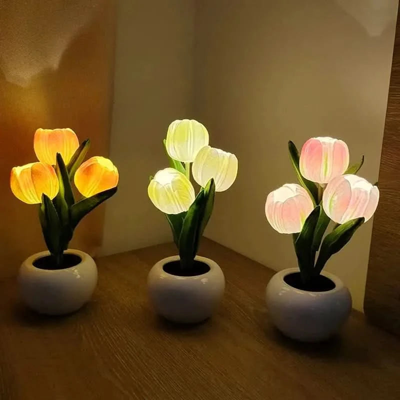 Tulip LED Lamp
